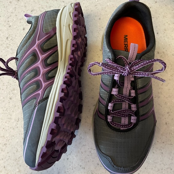 Merrell hiking shoes size 8 - Picture 5 of 5
